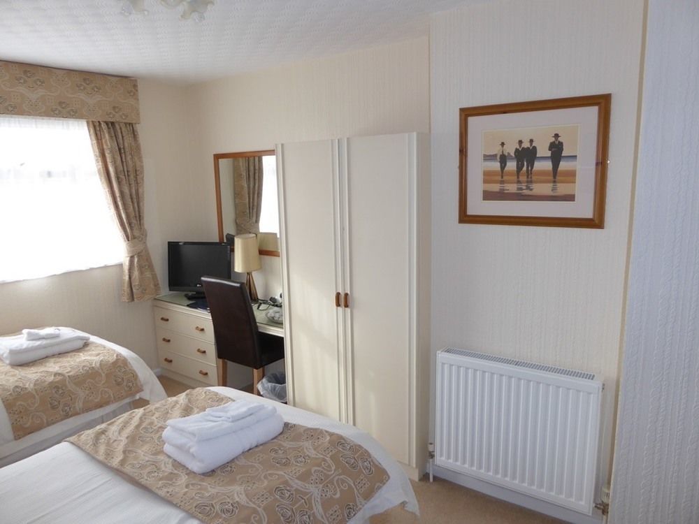 The Berwick - Over 40'S Only Blackpool Exteriör bild