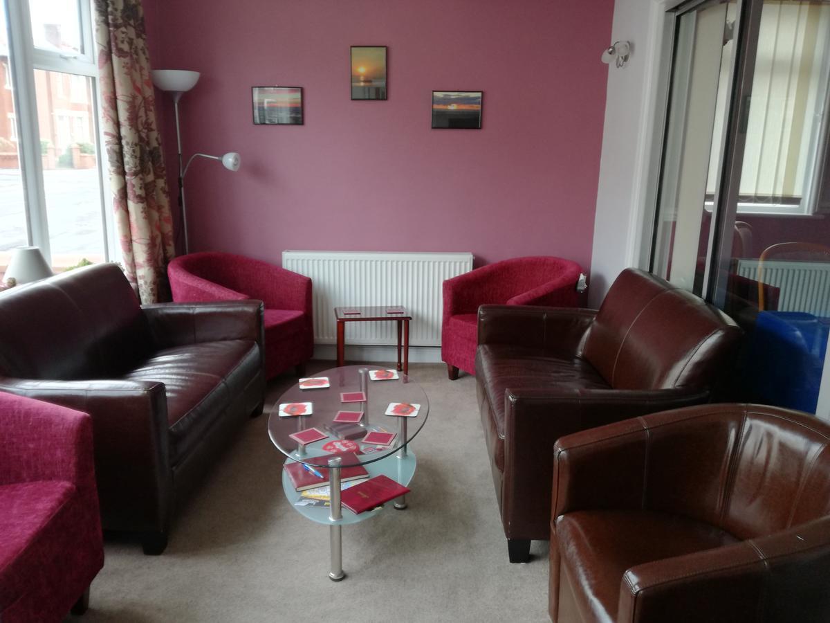 The Berwick - Over 40'S Only Blackpool Exteriör bild