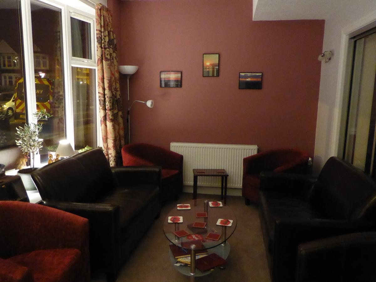 The Berwick - Over 40'S Only Blackpool Exteriör bild