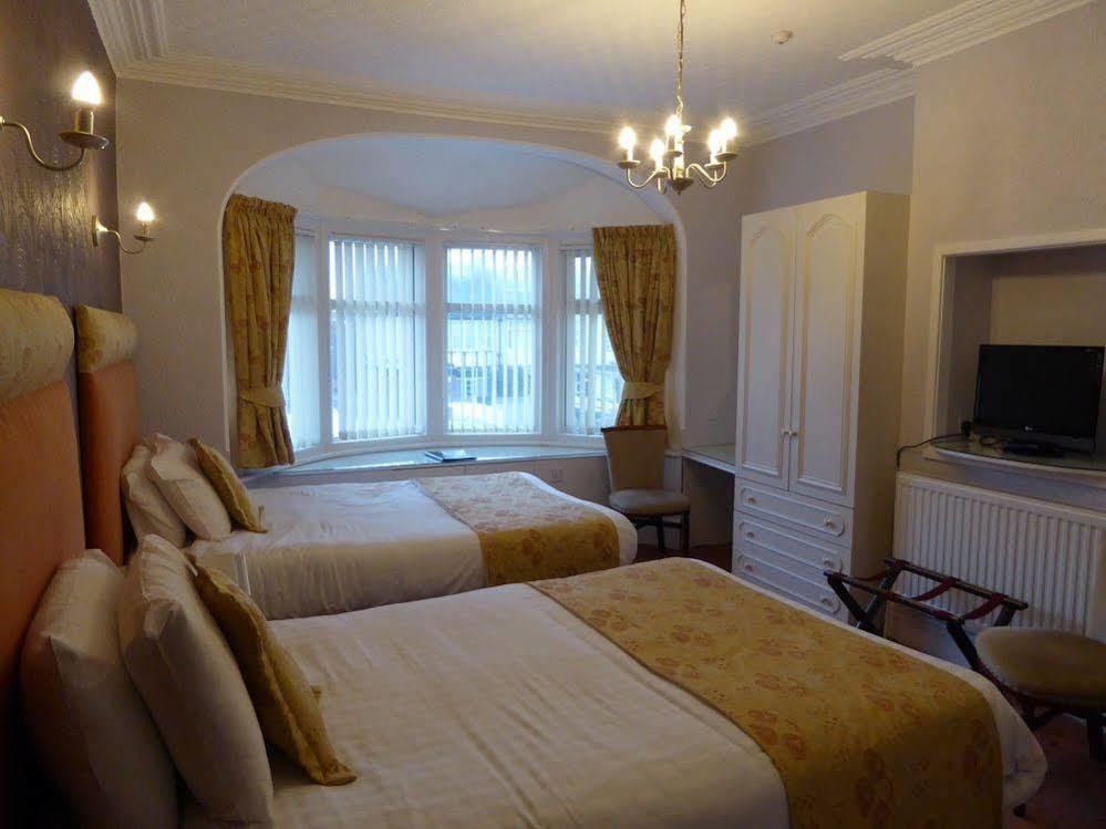 The Berwick - Over 40'S Only Blackpool Exteriör bild